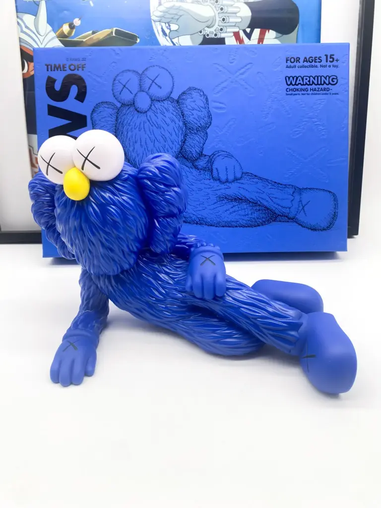KAWS TIME OFF Blue Figurine Open Edition - Medicom Toy MIB