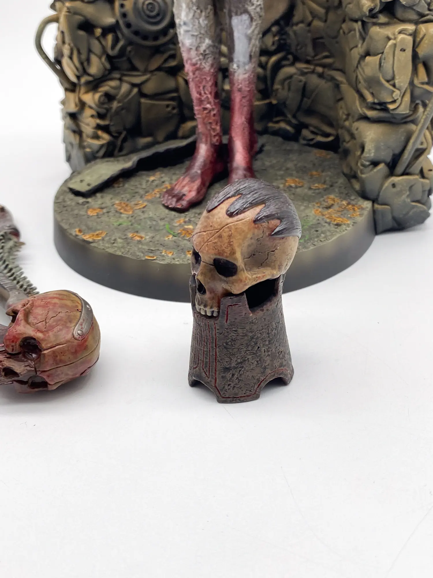 The Wraith Dead by Daylight 1/6 Scale Premium Statue Gecco MIB