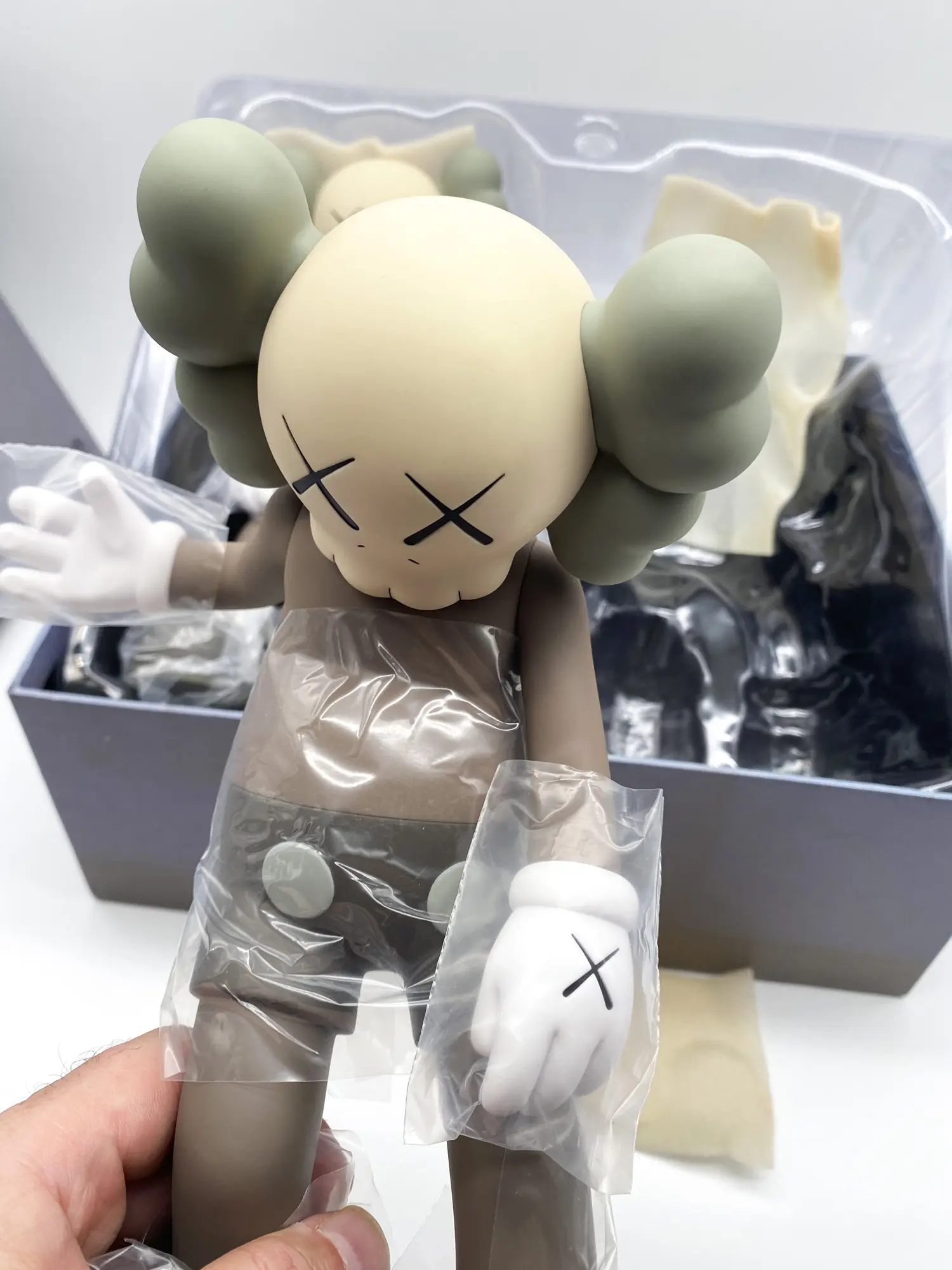 KAWS Along The Way Open Edition 2019 Figurine Vinyle MIB – Image 10