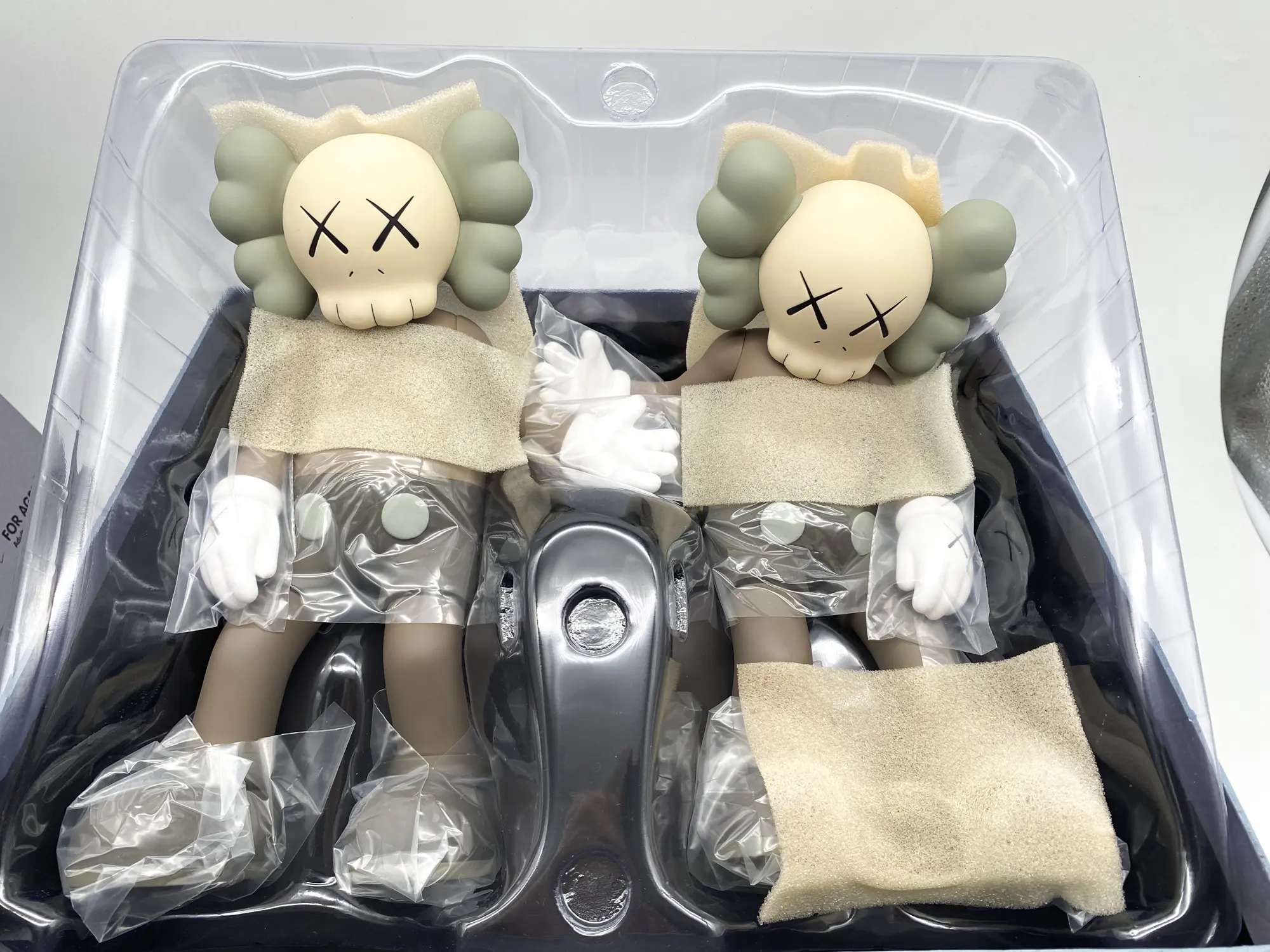 KAWS Along The Way Open Edition 2019 Figurine Vinyle MIB – Image 26