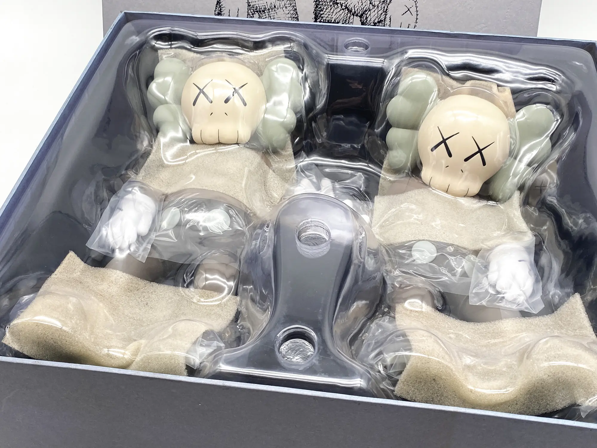 KAWS Along The Way Open Edition 2019 Figurine Vinyle MIB – Image 28