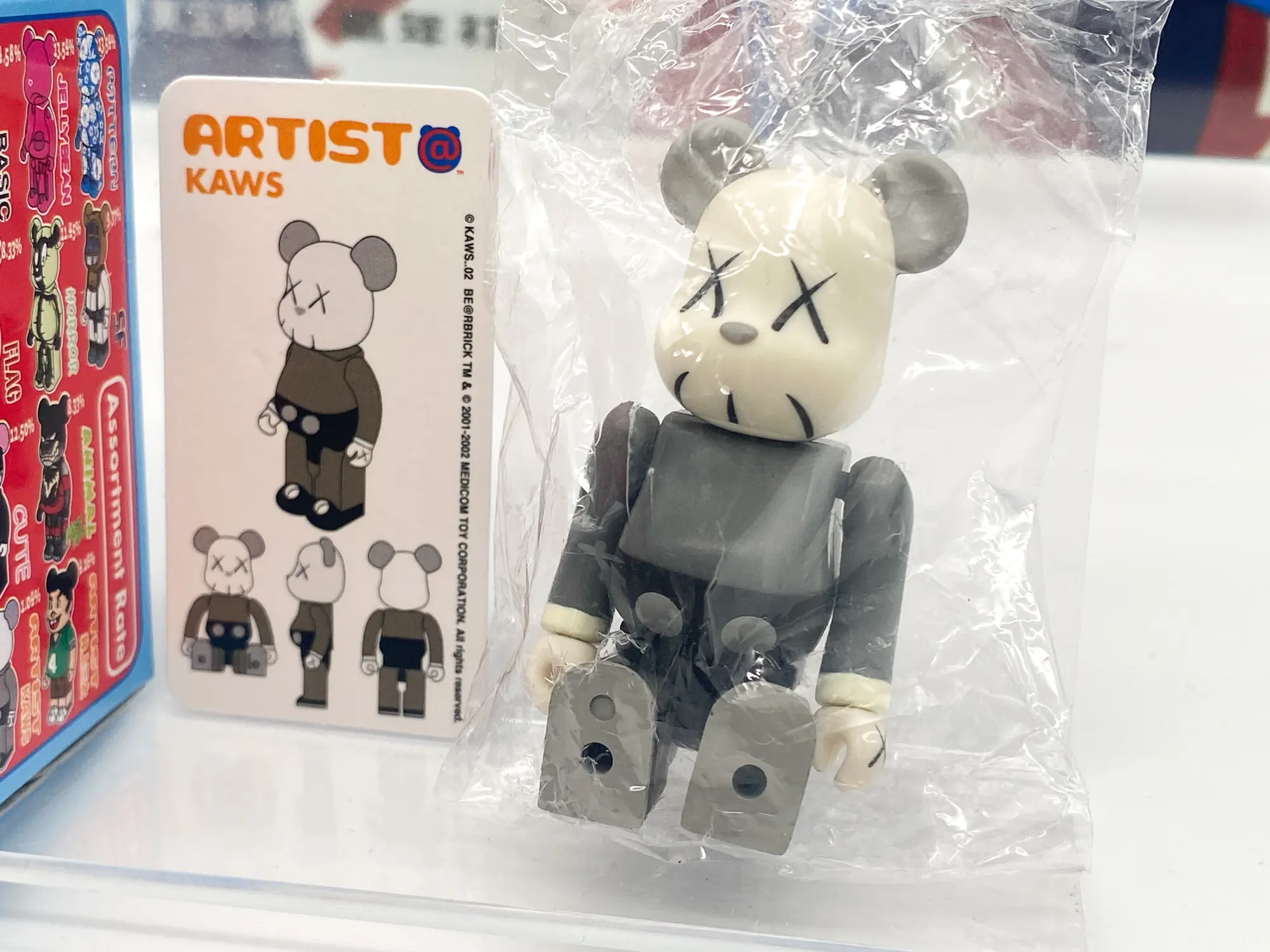 KAWS Bearbrick series 4 ARTIST - Be@rbrick Medicom Toy 2002