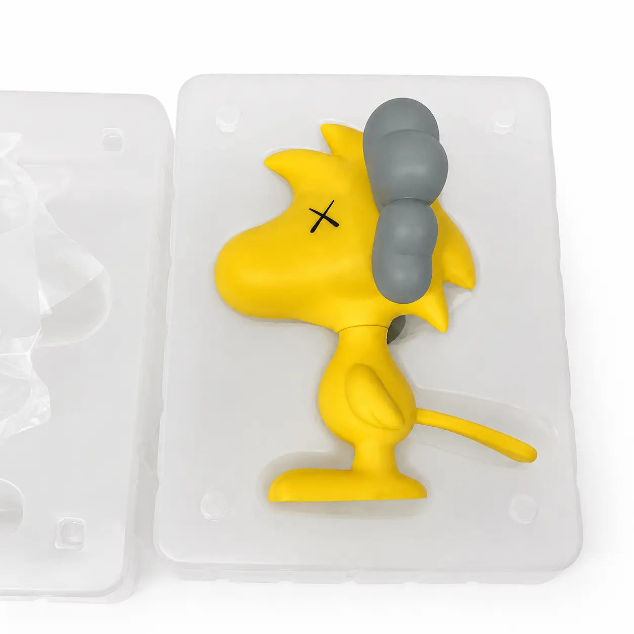 KAWS x Peanuts Woodstock 2012 OriginalFake Medicom Toy-003