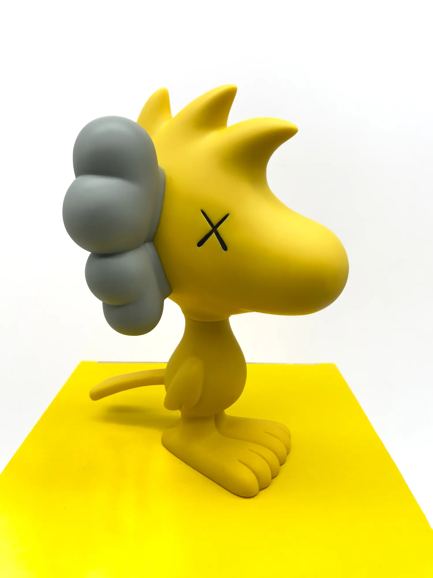 KAWS x Peanuts Woodstock 2012 OriginalFake Medicom Toy