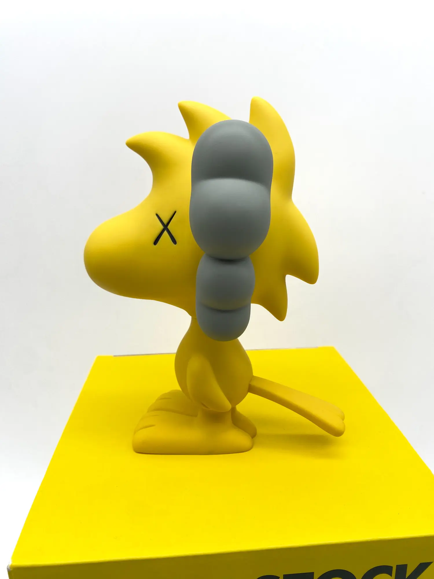 KAWS x Peanuts Woodstock 2012 OriginalFake Medicom Toy
