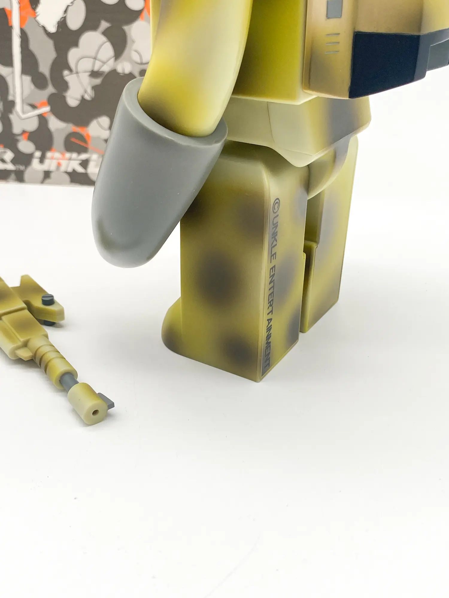 Pointman Futura 2000 Unkle 400% Kubrick Medicom Toy - 19