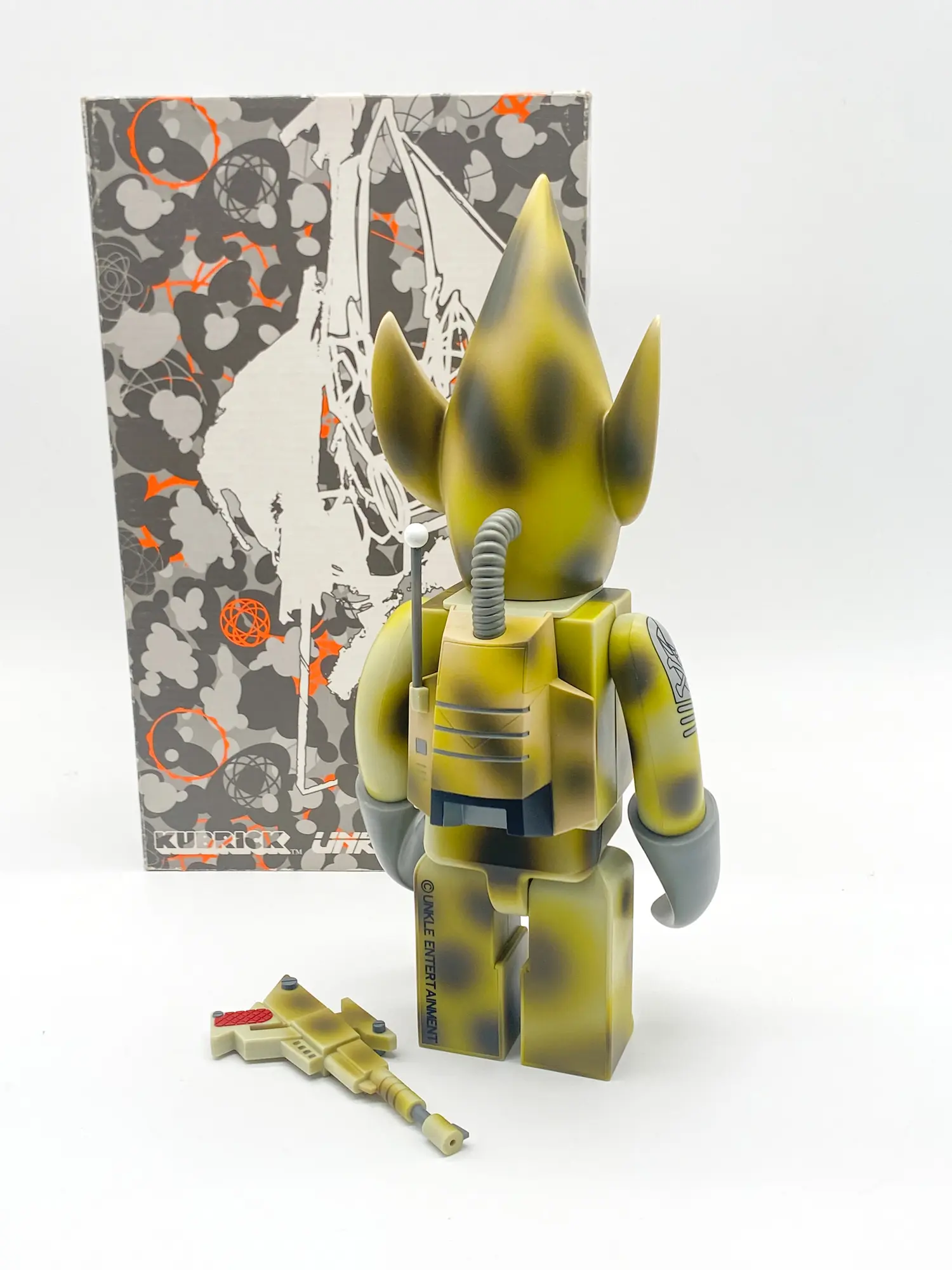 Pointman Futura 2000 Unkle 400% Kubrick Medicom Toy - 19