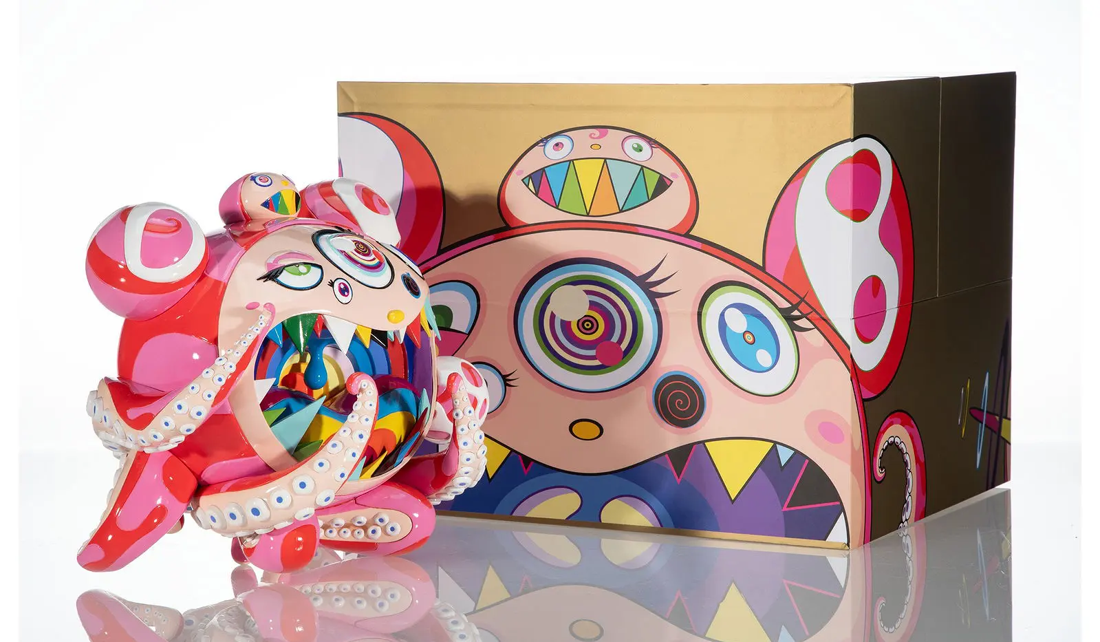 Takashi Murakami × ComplexCon Mr. DOB (B), sculpture en vinyle peint de 2017 produite par BAIT × Switch Collectibles et Kaikai Kiki.