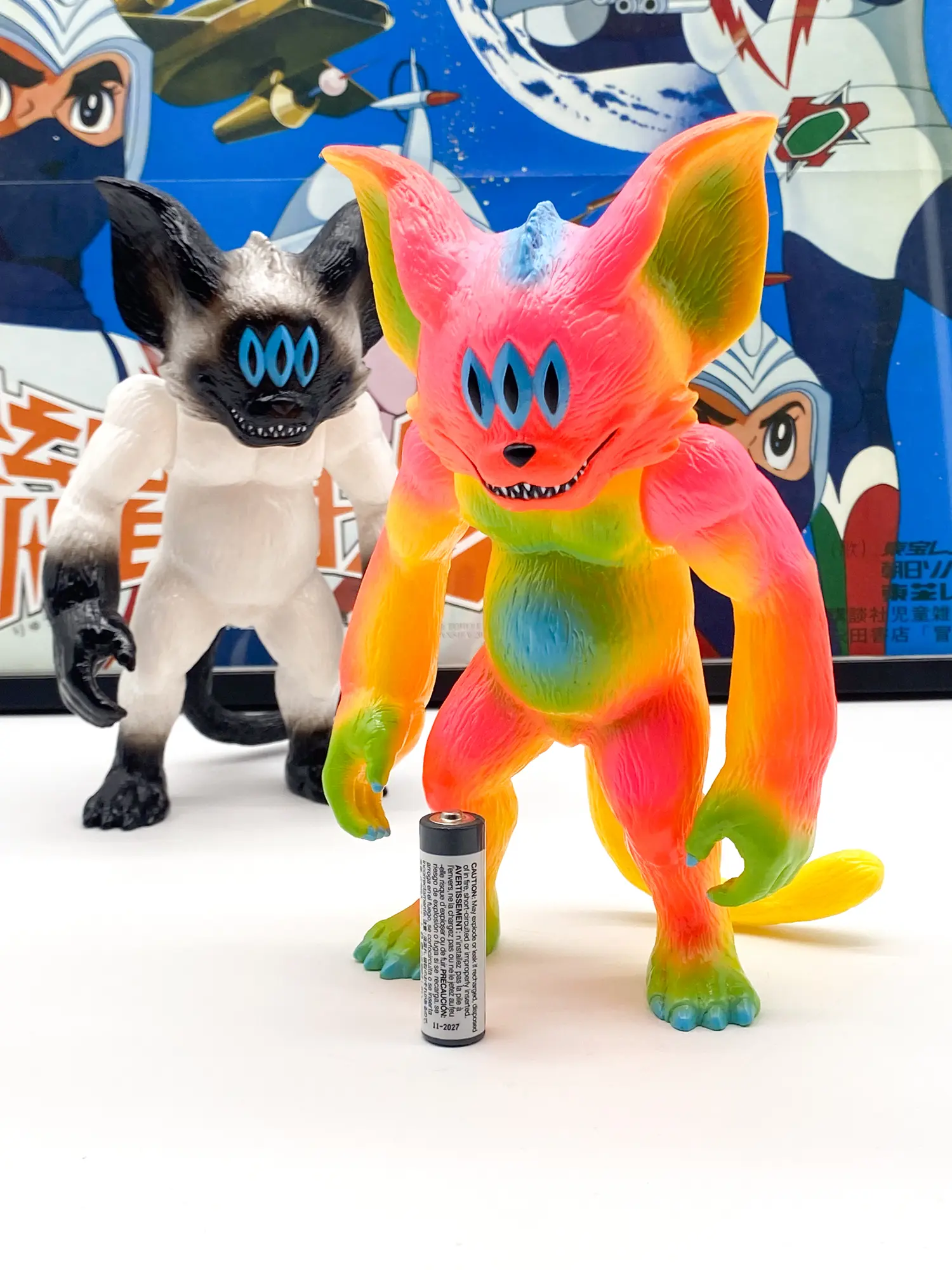 Art Junkie x Bubble Wrapp Violent Cat Neon Dream Matte – Sofubi Japan 2023 – Image 2