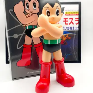 Astro Boy Mighty Fist 45 cm – BAIT x Switch Collectibles – Figurine vinyle