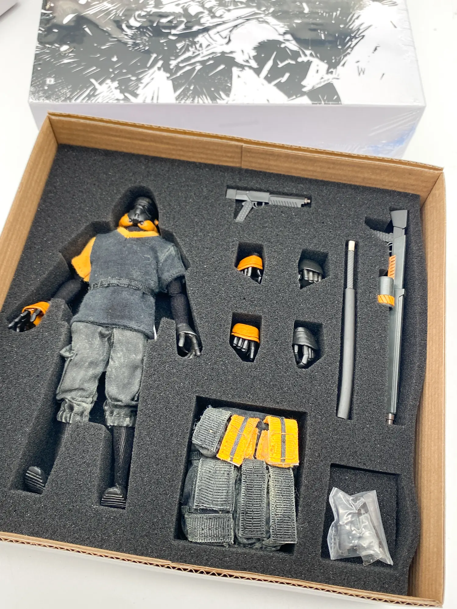 ThreeA Lonely Trooper TK Noir Sergeant 1/12 – Ashley Wood – 3A17050-BK – Image 4