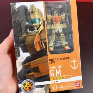Boîte Bandai HCM-Pro 50-00 RGM-79(G) GM tenue en main.