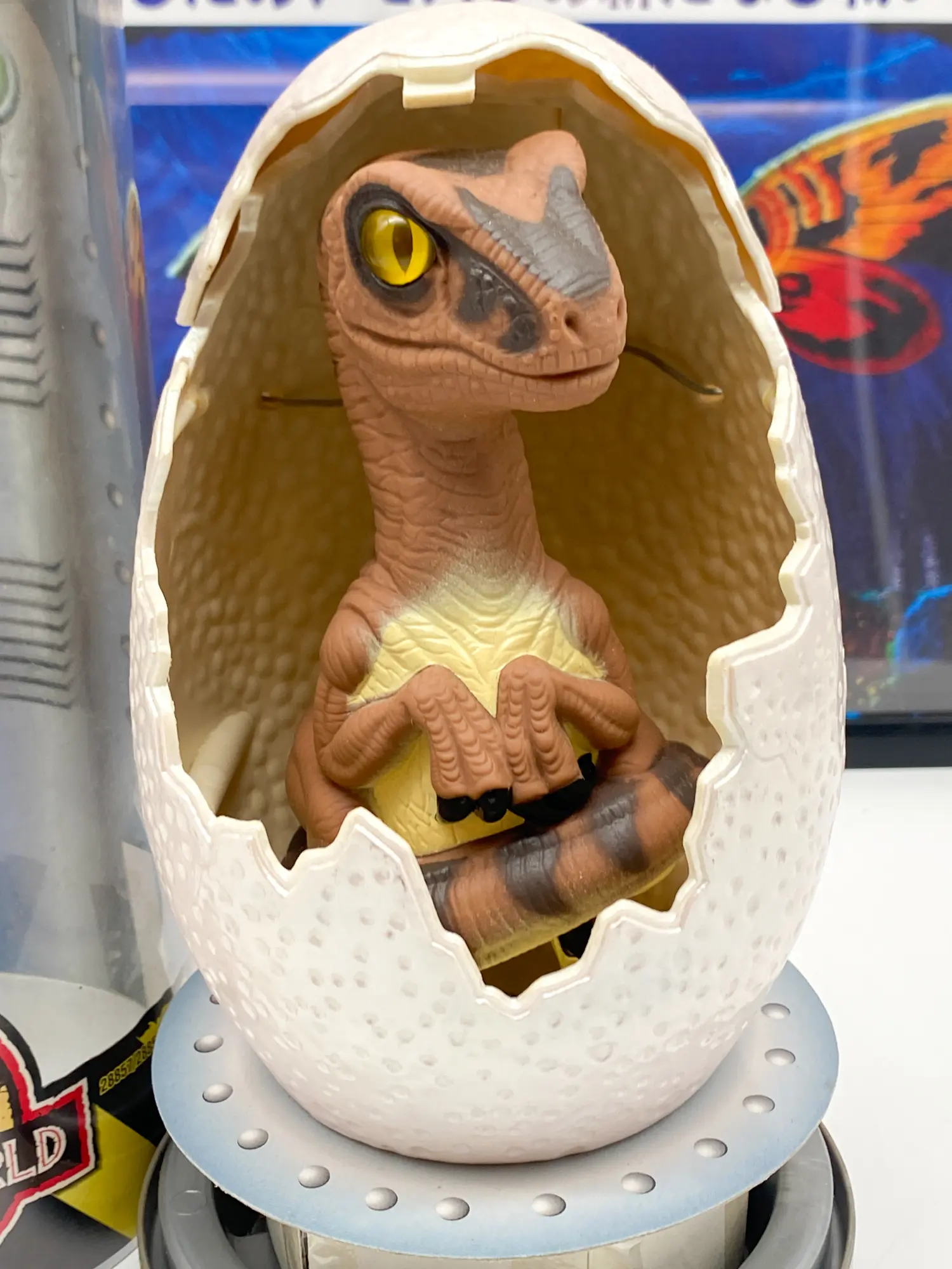 RAPTOR HATCHLING Jurassic Park The Lost World Kenner 1997 – Image 8