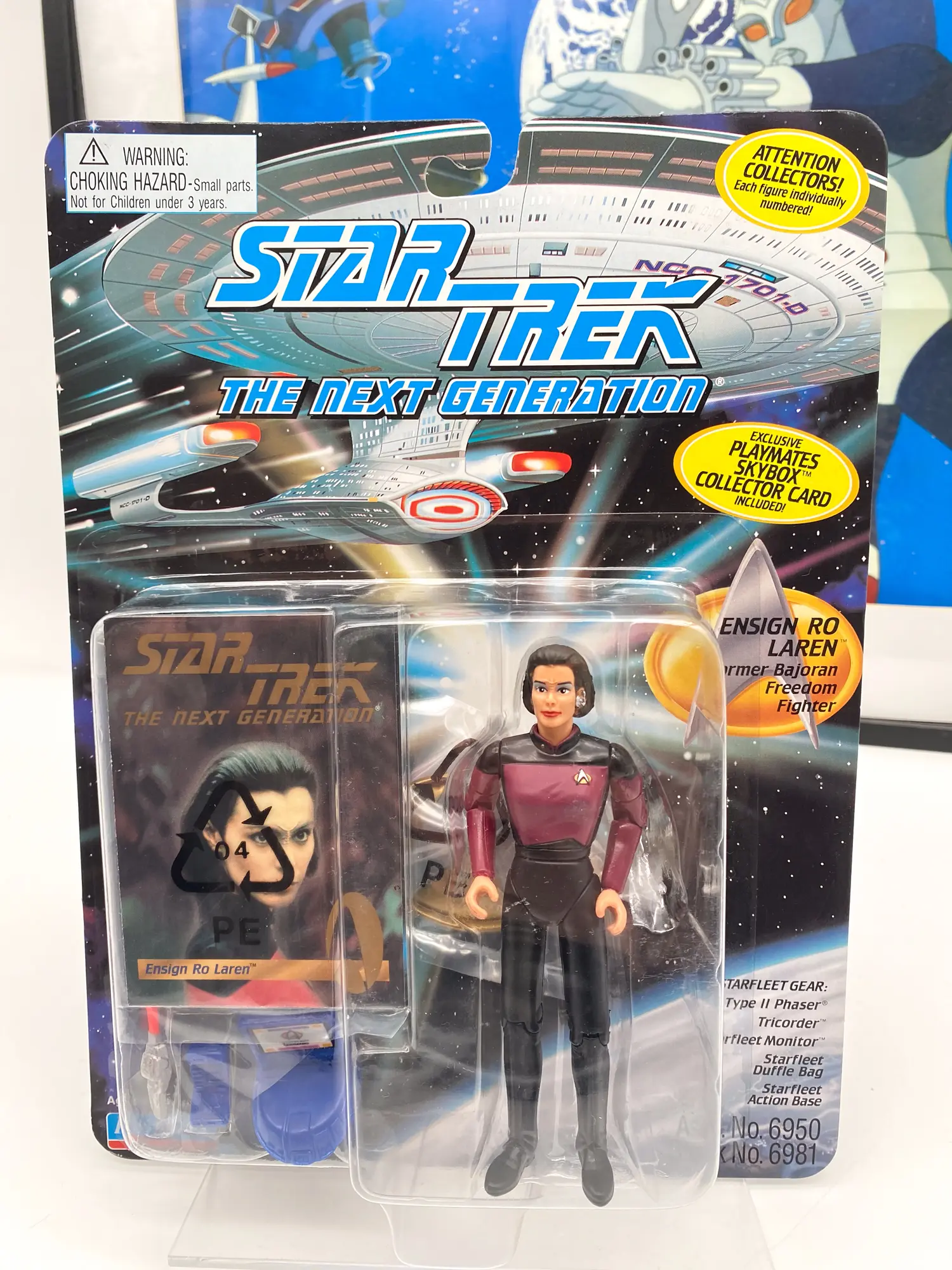 Ensign Ro Laren Playmates 6981 de 1995 sous blister scellé avec carte SkyBox