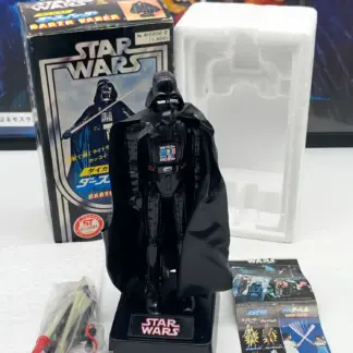 Figurine japonaise Takara Darth Vader Chogokin 1978 présentée avec son emballage — photo 02.