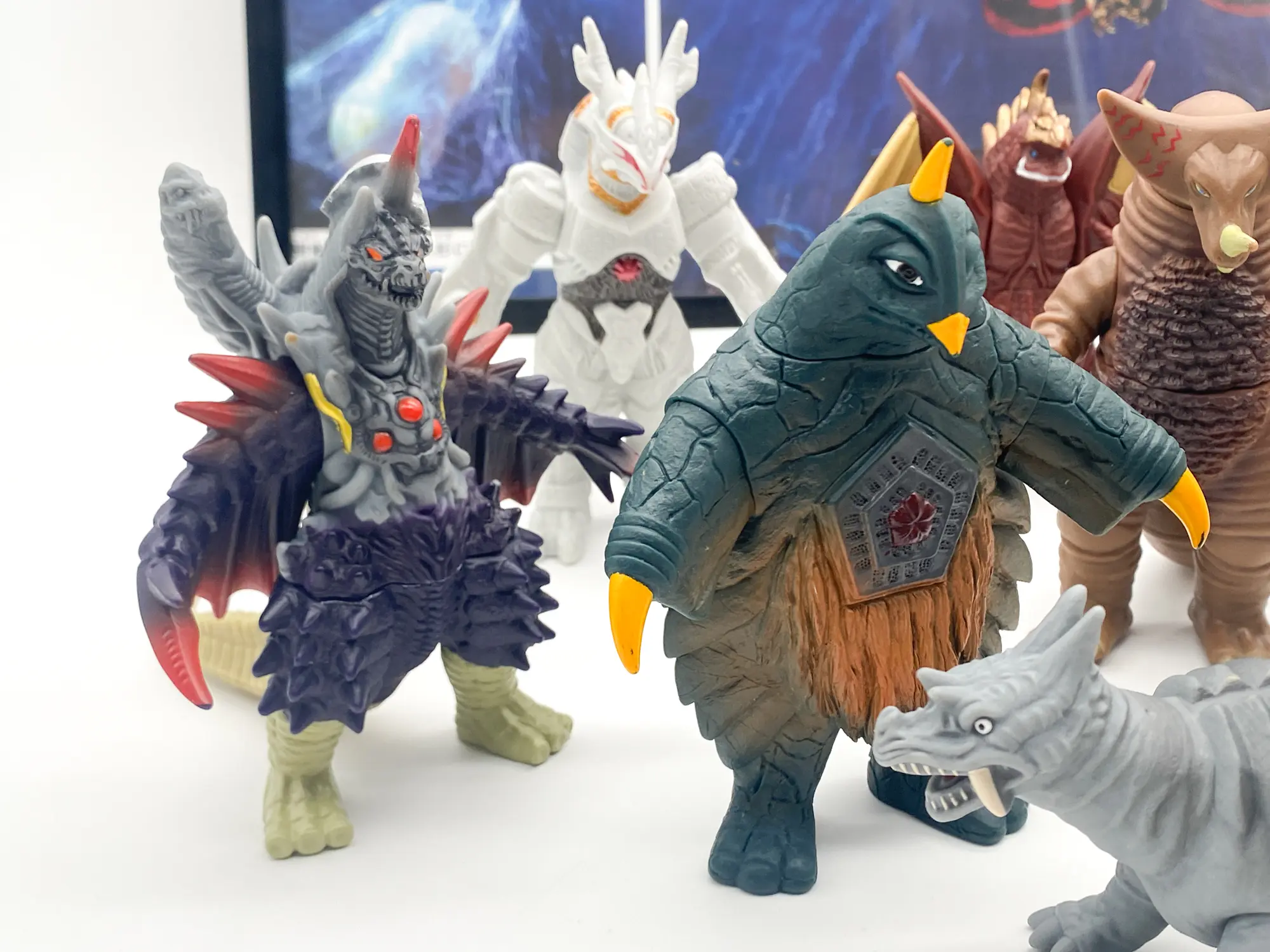 Lot Ultraman UMS Bandai avec Destrudos, Baligailer et Cyber Gomora