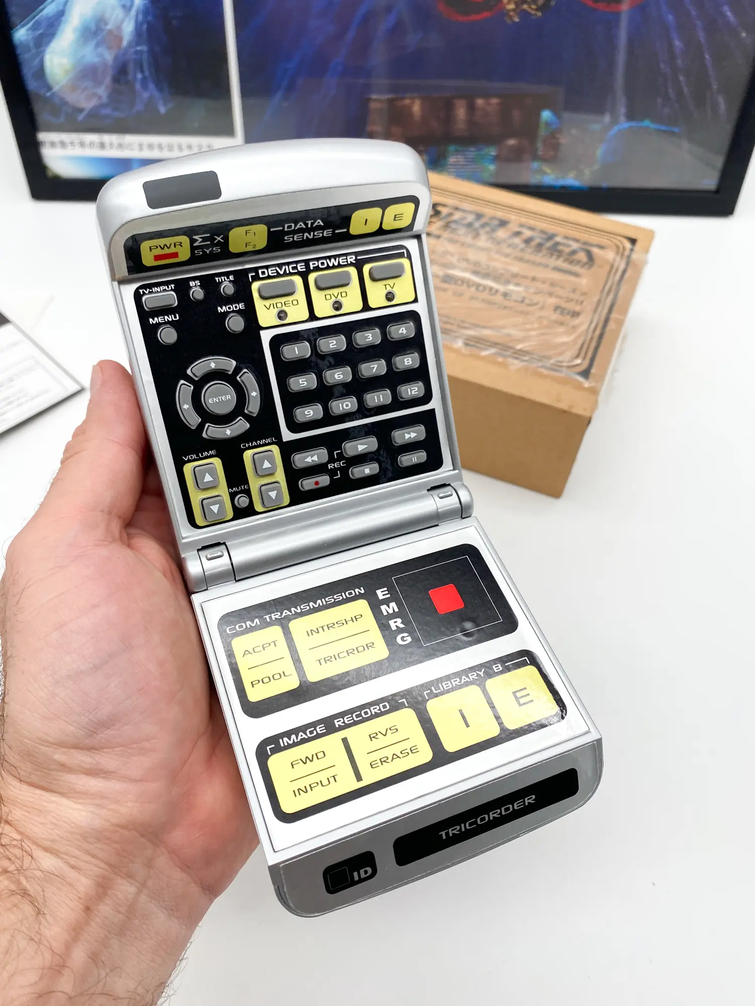 Star Trek TNG Tricorder remote control DVDplayer