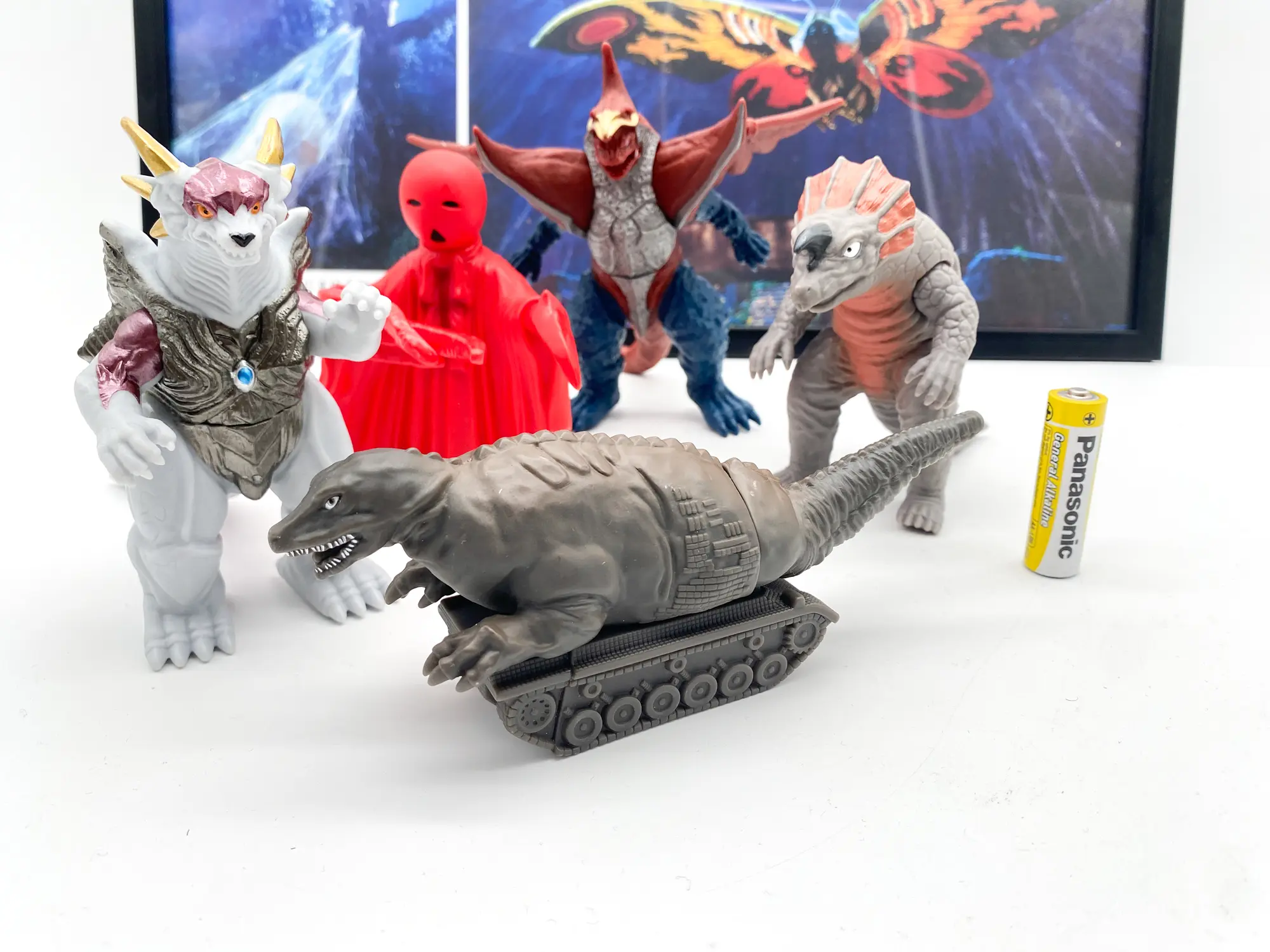 Bandai Ultra Monster 500 Series Ultraman kaiju vinyl figures lot, Dino-Tank, Agira, Nova, Guardie and Golber, view 9